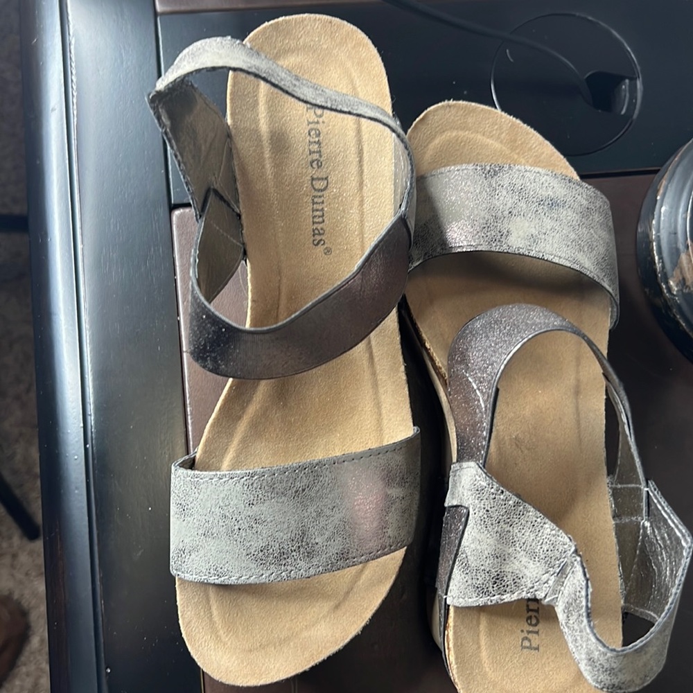 Pierre Dumas sandals